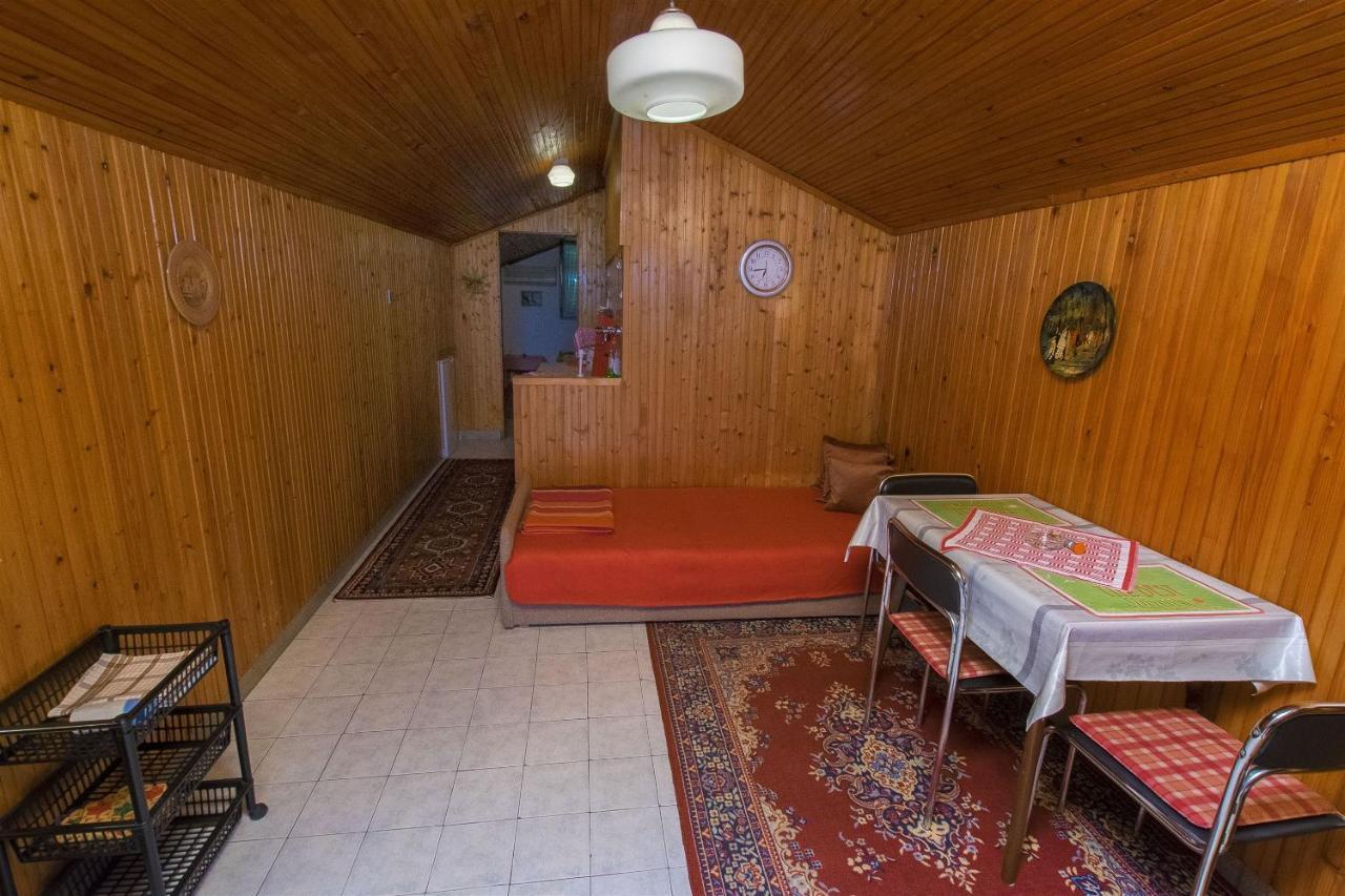 Apartments Pavlina Starigrad Paklenica Eksteriør billede